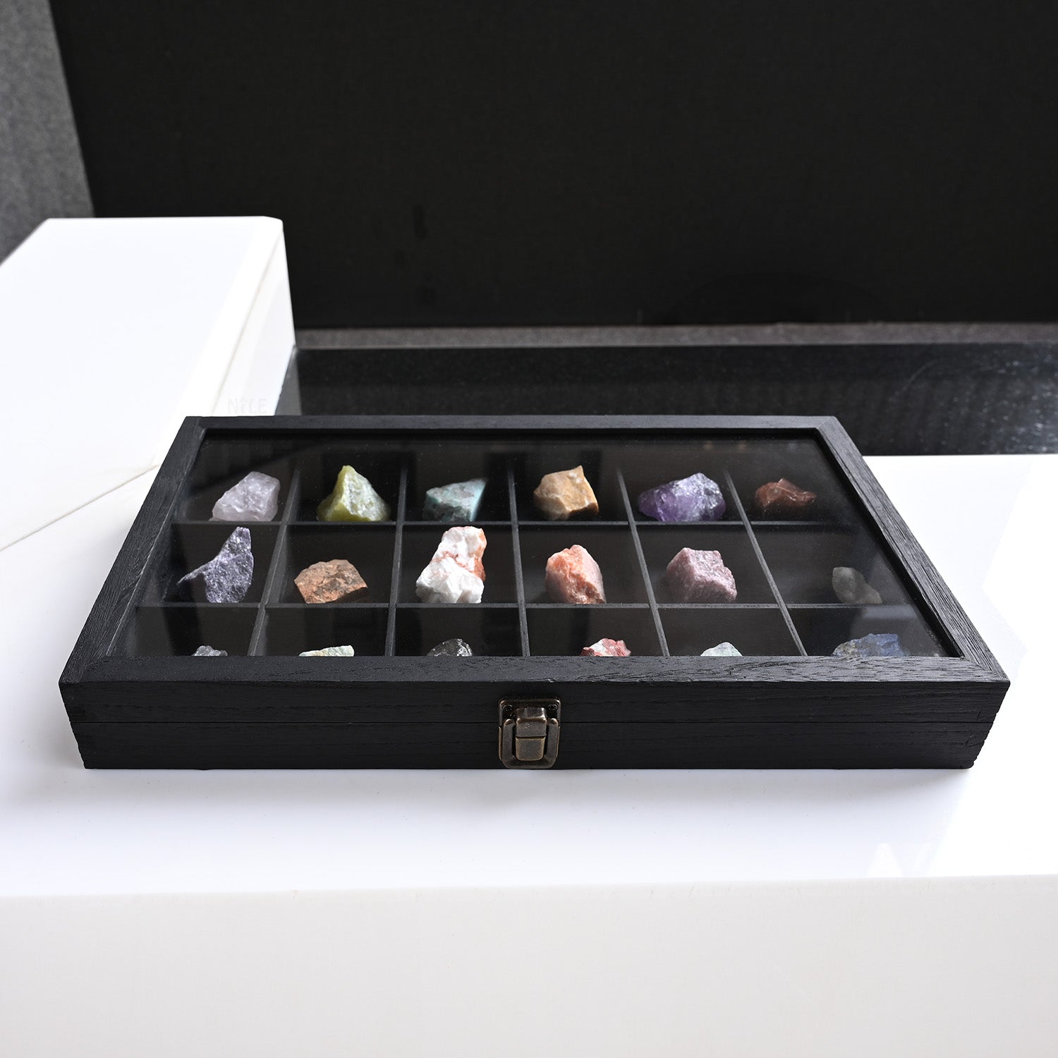 Wooden Jewelry Display Case with Tempered Glass Lid,18 Compartments Tray